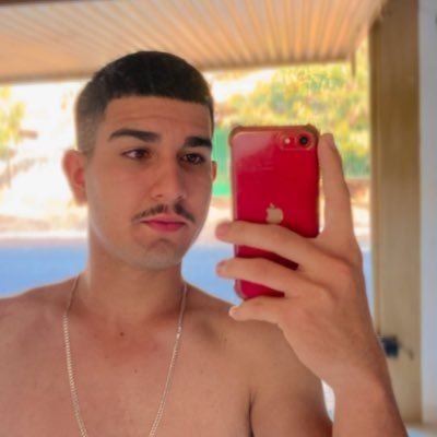 DiantoW4hyu50's profile picture. Living!