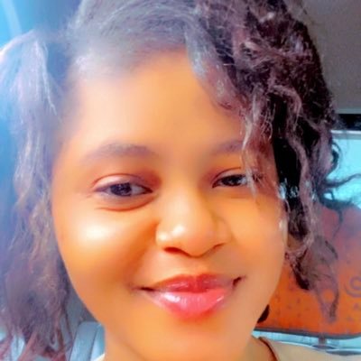 loiscutee's profile picture. Not all smile are real 😎grow up😒👌