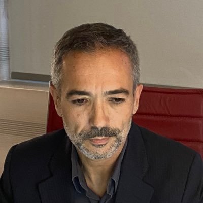 PhD Epidemiology, Nephrologist, Professor, Medical Director Dialysis, Daddy, triathlon