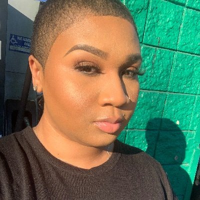 PINKlipWIDEhips's profile picture. 