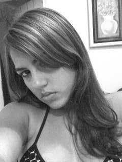 Aos poucos você percebe o que vale a pena, o que se deve guardar pro resto da vida e o que nunca deveria ter entrado nela...