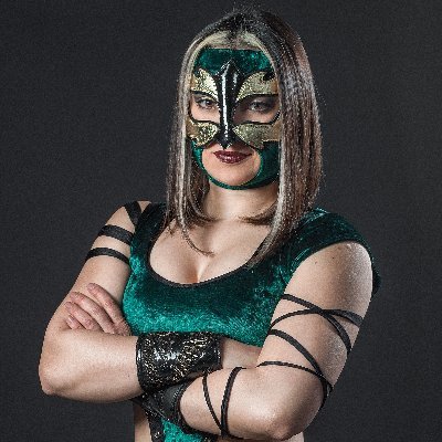 Luchadora Profesional Chilena / Chilean ProWrestler 🇨🇱 🔥 LA CABRONA🔥 🇵🇪🇲🇽🇺🇸 #WWE 2018 #MaeYoungClassic