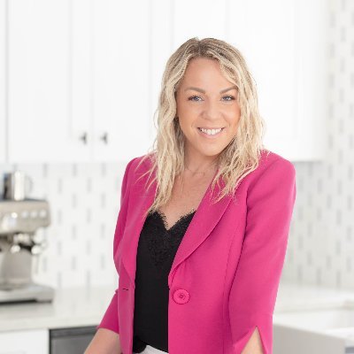 NCIDQ Interior Designer, Certified Aging in Place Specialist, Owner of A.Clore Interiors, a full-service design firm specializing in luxury interiors.