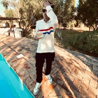 🌴Hellgarve🌴No Mercy👼🏻 Avisa os tubarões 🦈 que lago tem crocodilo 🐊