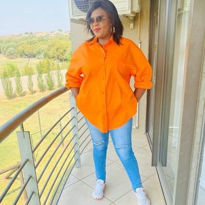 MmikiMathe's profile picture.