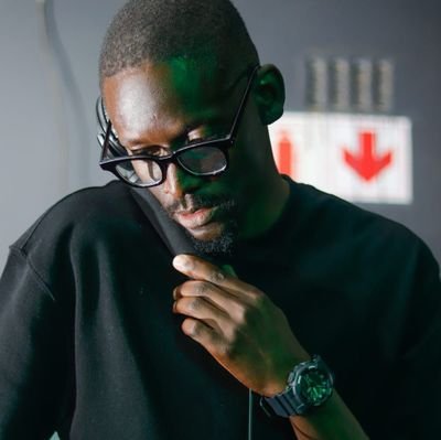 Music maker..
Instagram: Jabzzdimitri
Weh Baba https://t.co/8Caeq4A1pc
Email:Jabzzdimitri@gmail.com
0735537828