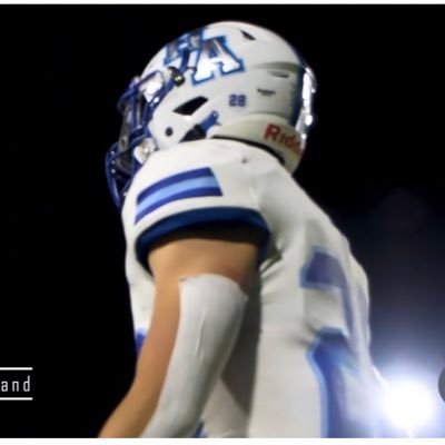 HB/LB @Houston Academy ‘24 |5’10 190| Email: bwhigham@houstonacademy.com