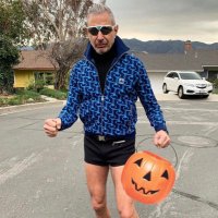 p(@mcugoldblum) 's Twitter Profile Photo