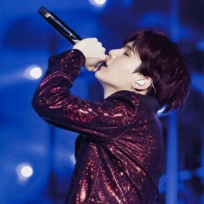 #BTS ~ ARMY forever ⟬⟭ ~
If i'm the sun, you're the moon.. because when i rise, you go down ~cit. Min Yoongi /fan account/