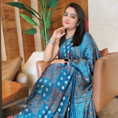 tv journalist 
public figure