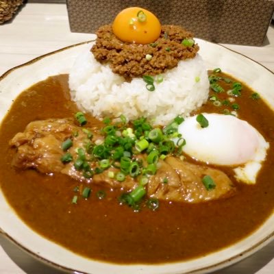 前澤友作さんがきっかけでTwitterを始めました😄ルールも良く解らない初心者ですが、よろしくお願いします🙇‍♂️ 無言フォロー失礼します🙇‍♂️