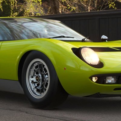 yossii6808's profile picture. マイクラ、ポケモン、車、ゆるキャン△が大好きな社会人です。マイクラのクリエイティブで制作中のショッピングモールの画像をあげてます。無言フォロー失礼します🙇‍♂️