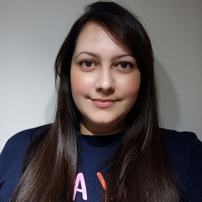 Licenciada en Comercio Internacional y Finanzas/Venezolana Residente en Chile