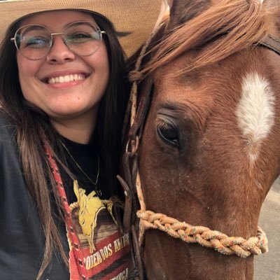 laysaa_pradoo's profile picture. somos instantes.