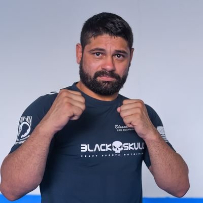 atelta proficional de, jiu-jitsu faixa preta tres graus, professor de arte marcial.
Instagram. @enoquemedeiros07
Bolsonaro porra🇧🇷🇧🇷🇧🇷🇧🇷🇧🇷