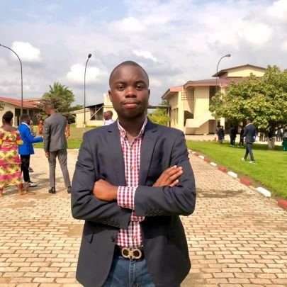 Étudiant à l'université de Kisangani/Faculté de droit.🇨🇩
sciencer est la seule solution pour conquérir la vérité. 🧠🧠