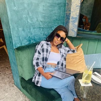 Kays_Cele's profile picture. Woman in Agriculture🌾🐥• Young poultry Farmer🐔•🐥 New day Poultry🐥