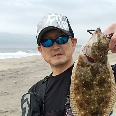 ブラックバスにハマり、シーバスの強い引きに魅了され、今は、おもに鉾田のサーフでヒラメを狙っています😊よろしくお願いします。