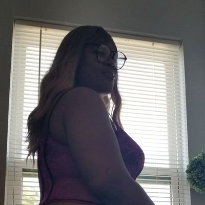 25 BBW 👅Entertainer 🤫
Bisexual Female 
Also Love Bisexual Guys
love Double Vag,TagTeams 3somes.4Somes.
New Website Coming Soon
