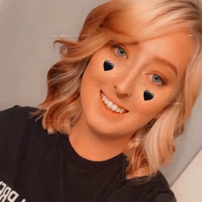 Calley_Boo's profile picture. Idk what's going on in my life.