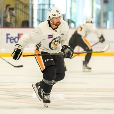 Professional Hockey Player for Pittsburgh Penguins Organization https://t.co/72H5qdMAVX