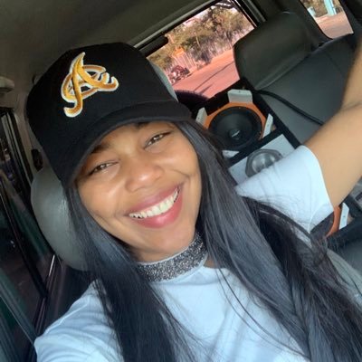 BettynaPierret's profile picture. Hija de Pedro J. Pierret y doña Fella la del colmado, Optimista al 💯%, Jugadora de voleibol, Apasionada por aprender, Maestra al 💯,Águilas🥇💛