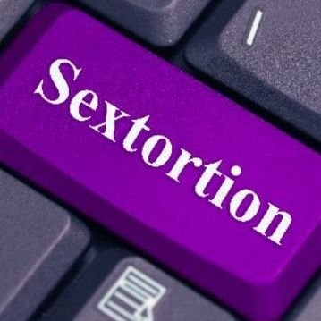 Sextortion & RevengePorn (Cyber Helpline): 

🏡 Ozgian Support Chat 📳 https://t.co/UFSwBuN299 🚨 https://t.co/3IMyFqDdkE 📳 Legal & Police Complain
