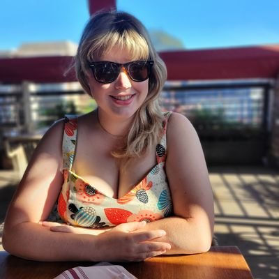 carodare's profile picture. 