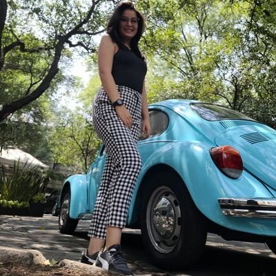Comunicóloga
Locutora 🎙️❤️
Loca y trabajadora
