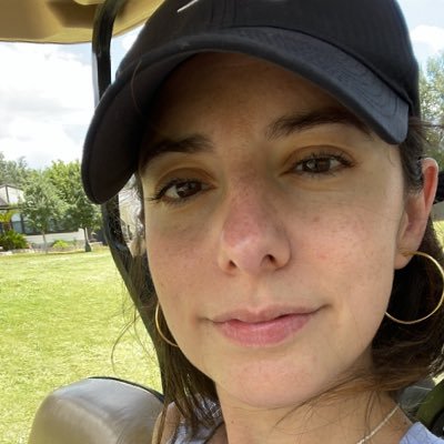 aideealegr's profile picture. (She/her) Pelvic Floor Occupational Therapist by day, Mother of Dragons by night