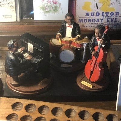 ANITAJAZZCAFE1's profile picture. 営 業 日 : 金 土 日 営業時間：11時〜18時 アライ・ラボ製のオーディオで素敵なジャズを聴きながら、美味しいコーヒーをお楽しみください☕️ 1950〜1960年代のモダンジャズが中心です🎵 インスタもやってます！https://t.co/W6elweHvUy
