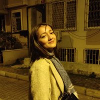 A (@aysegulaglann) Twitter profile photo