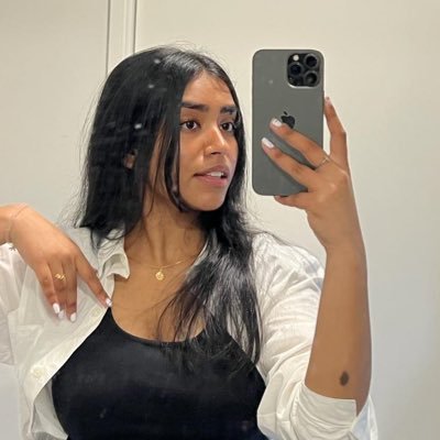 AahnaZala's profile picture. 🤘🏽🤘🏽