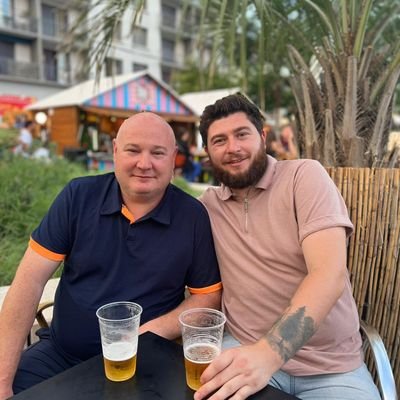 Manchester united and Salford reds supporter. Proud to 🐝 a mancunian