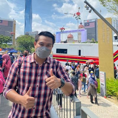 Asyrafyatt__'s profile picture. Life is hard. It’s harder if you’re STUPID