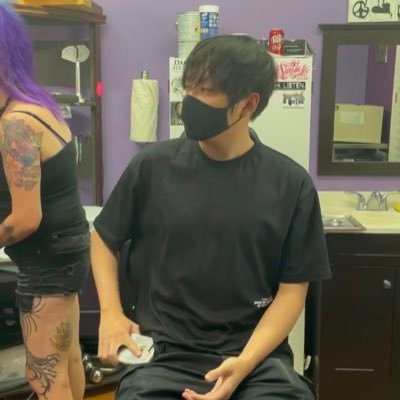 yilxne's profile picture. 