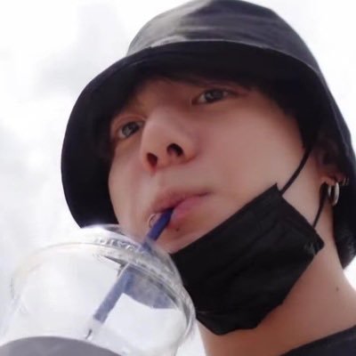 army♡ | 24✨ | colecciono cartoncitos con la cara de jungkook🐰 | for 방탄소년단