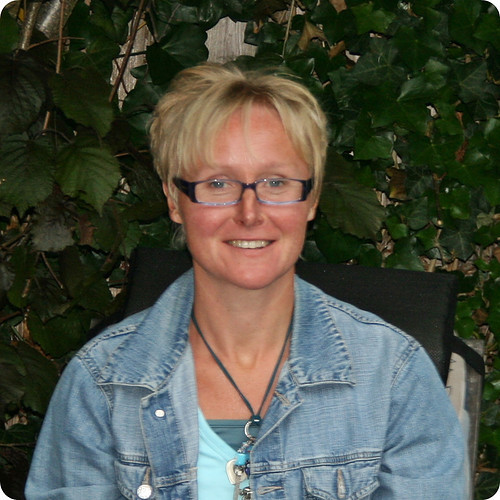 LindaEggengoorS's profile picture. JGZverpleegkundige, getrouwd met Jan, drie kinderen (16, 14 en 9 jaar), tekenen, lezen,zingen, yoga