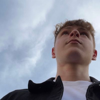 R_Gilhooly's profile picture. 