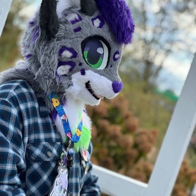 VA furry. 21 They/Them I occasionally post random stuff about life. nd. snep/leafeon sonas. Suit by @Leohariart 💜@SkyeGlion💜