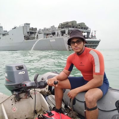 janilsojr's profile picture. Insta : Janilsojr