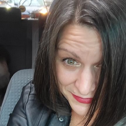 WriteSophEcrit's profile picture. #Poet and #Translator/
#Poète et #Traductrice
Tweets are my own.
#english #français
she/her/elle