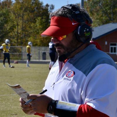 Offensive Coordinator- Louisburg College (JUCO) - College & Pro OL Coach & Offensive Coordinator - Expert in the Power/Counter Run Game @PQDSystem 🏴‍☠️
