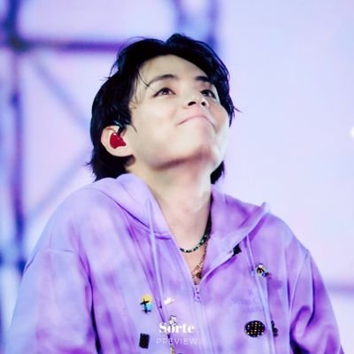 The name is Kim Taehyung, BTS's social butterfly who loves to befriends with anyone | TTM🐯 | Ader is one of the best thing ever happen in my life💜