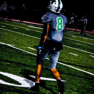 5’10 , 160. FS/CB/SS @Monroviafootba1. Mannyviramontes626@gmail.com @mxnnyy6_ Instagram