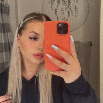 ashley16murphy's profile picture. 