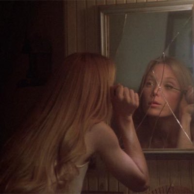 prettybutlie's profile picture. i don’t know shit!!!!!! but i feel things!!!!!!!