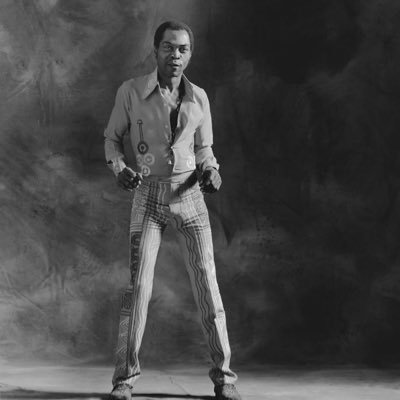 RONNIE_E19's profile picture. upcoming wailer✌️