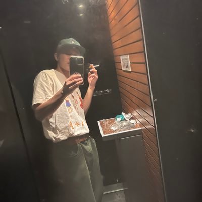 jojo199907's profile picture. 1999 服好き  apexもやってるんですがやる人がいないので探してます。