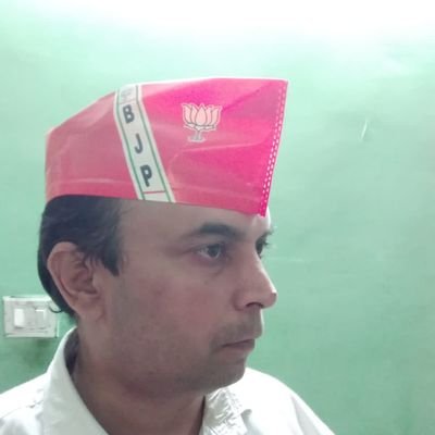 devende85149274's profile picture. Good wise men